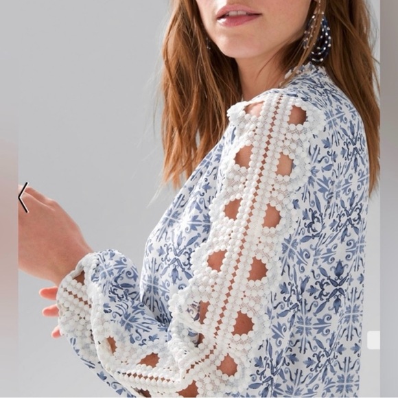 💙White House Black Market Blue and White Embellished Long Sleeve Blouse💙 - Picture 4 of 10